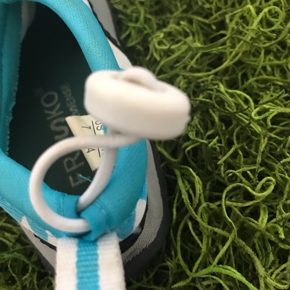 Fresco water shoes - Picture 5 of 5